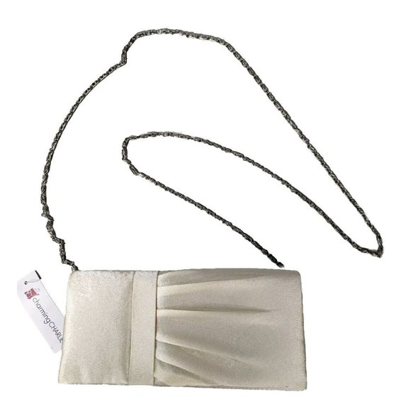 Charming Charlie‎ Cream Quilted Purse Clutch Wristlet Silver Chain Shoulder New - Picture 1 of 9
